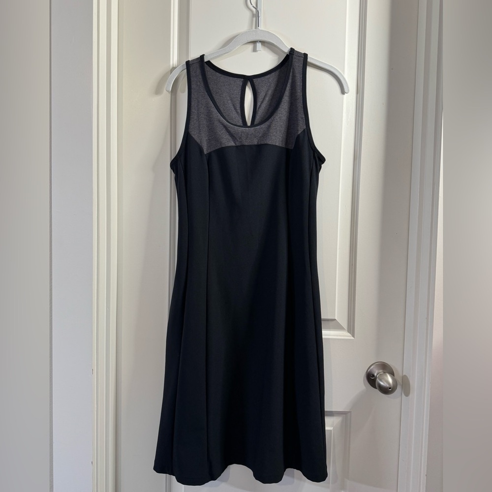 Mondetta Chic Black and Gray Midi Dress Performance and Luxury Women’s Size S